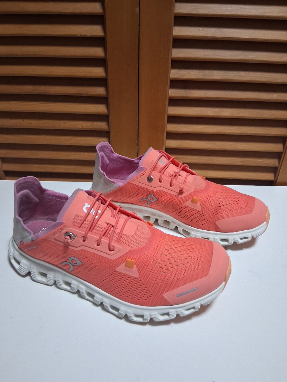 On Cloud 6 Coast Salmon Pearl Women's Sneaker * Size: 8.5 - Picture 4 of 7